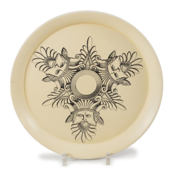 Hauptbild zu Objekt, Tablett 'Tre Volti', 1960er Jahre, Piero Fornasetti, Fornasetti, Mailand, 133B 582