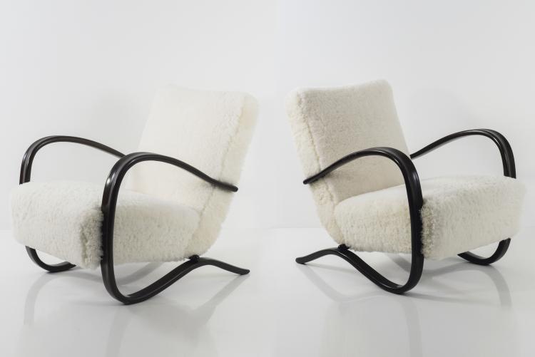 Hauptbild zu Objekt, Two 'H 269' armchairs, 1930/40s , Jindřich Halabala, Thonet, Tschechoslowakei, 133B 201