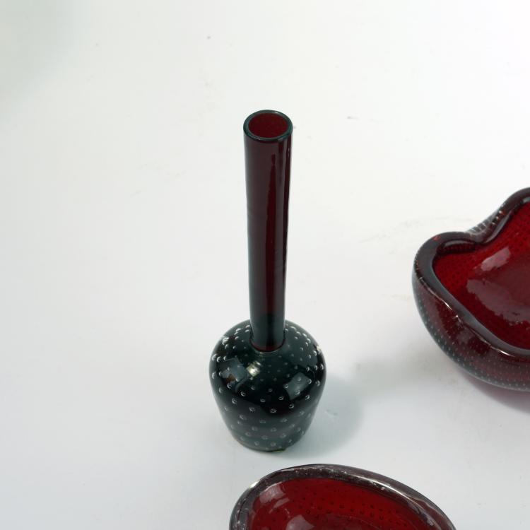 Bild 1 zu Objekt, Fazzoletto, drei Vasen und f&uuml;nf Schalen 'A bolle', 1950er Jahre, Venini & C., Murano, 134C 577