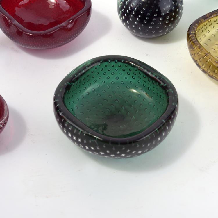 Bild 7 zu Objekt, Fazzoletto, drei Vasen und f&uuml;nf Schalen 'A bolle', 1950er Jahre, Venini & C., Murano, 134C 577