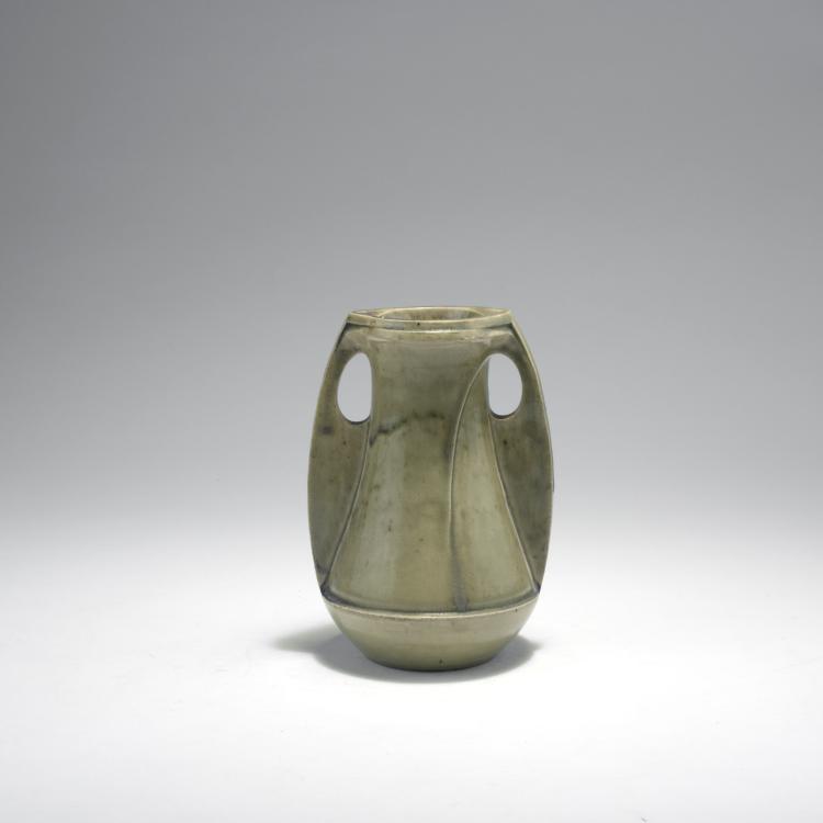 Bild 1 zu Objekt, Vase with handles, 1903, Henry van de Velde, Hanke, Reinhold, H&ouml;hr, 132B 801