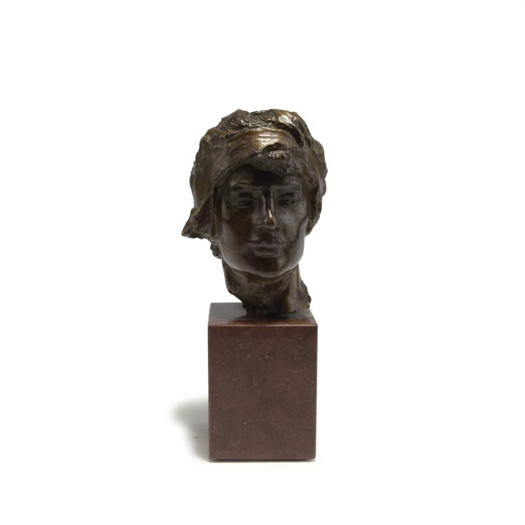 Hauptbild zu Objekt, Female head, c1910, Josef Vaclav Myslbek, 132B 650