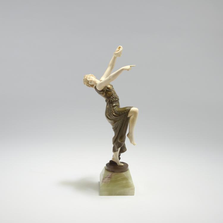 Hauptbild zu Objekt, 'Comedy-Tragedy' dancer, 1920s, Jo&eacute; Descomps, Etling, Paris, 132B 612