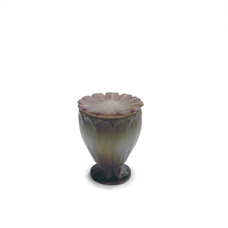 Hauptbild zu Objekt, 'Capsule de pavot' lidded jar, c1925, Henri Berg&eacute;, Walter, Amalric, Nancy, 132B 468