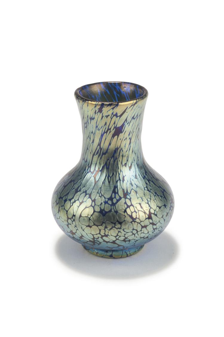 Hauptbild zu Objekt, 'Papillon'-Vase, um 1900, L&ouml;tz Wwe., Klosterm&uuml;hle, 132B 486