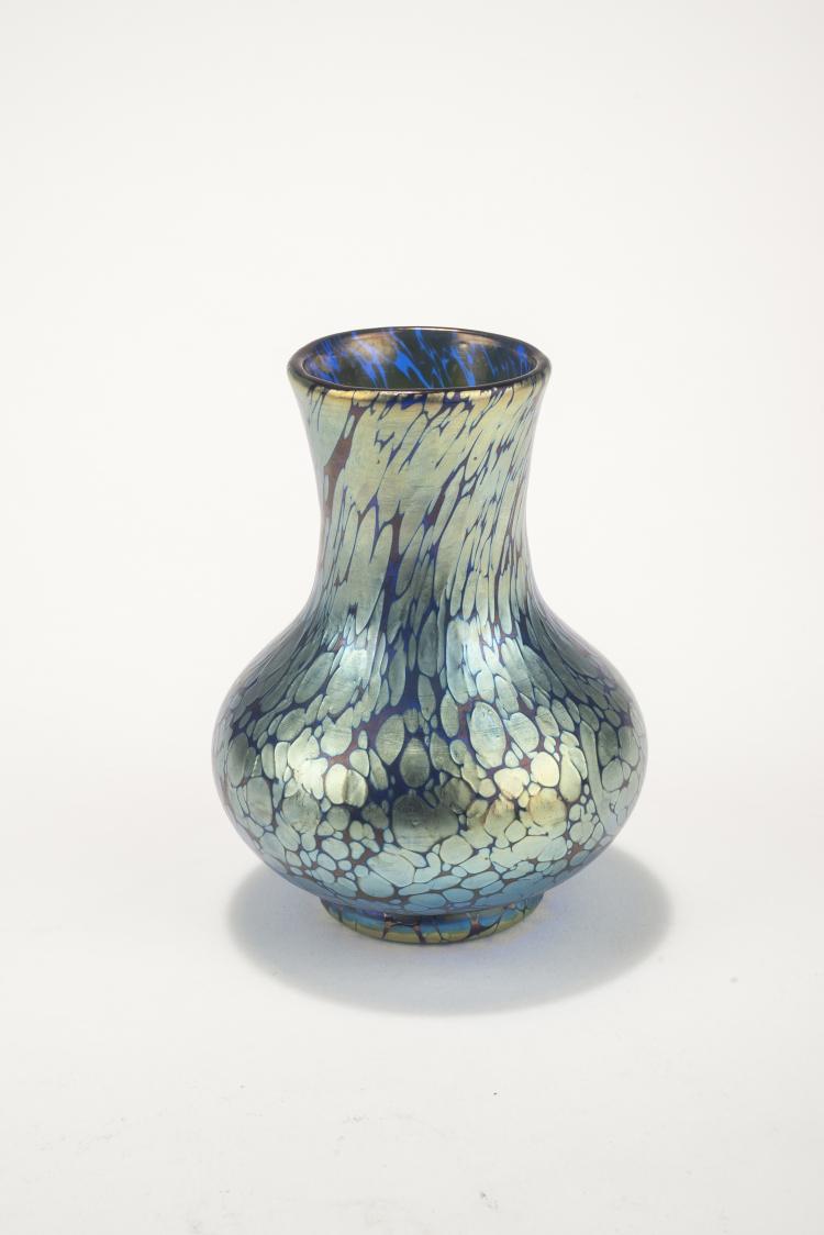 Bild 1 zu Objekt, 'Papillon'-Vase, um 1900, L&ouml;tz Wwe., Klosterm&uuml;hle, 132B 486