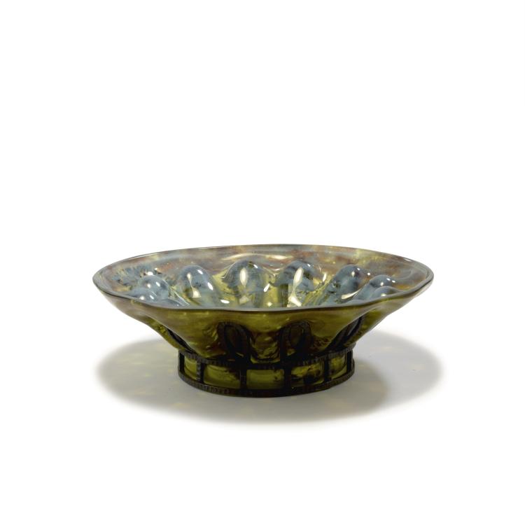 Hauptbild zu Objekt, Schale mit Eisenmontierung von Louis Majorelle, um 1925, Daum Fr&egrave;res, Nancy, 132B 299