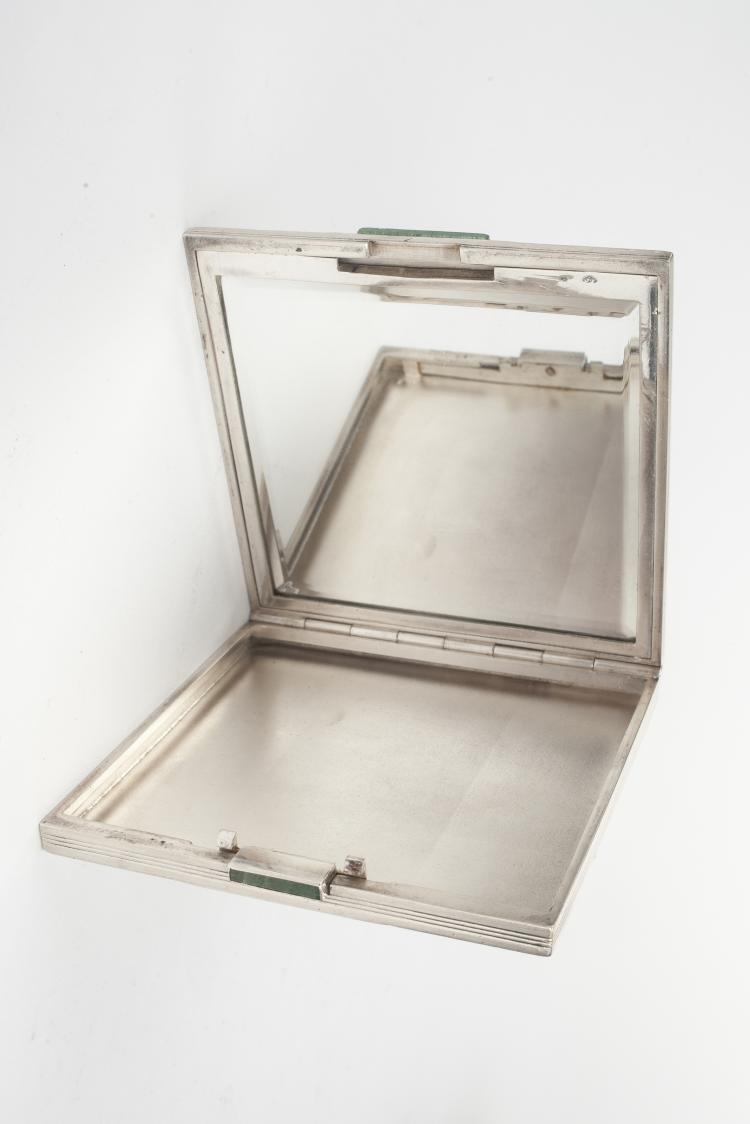 Bild 1 zu Objekt, Puderdose mit Amazonit, um 1940, Frankreich, 132B 1042