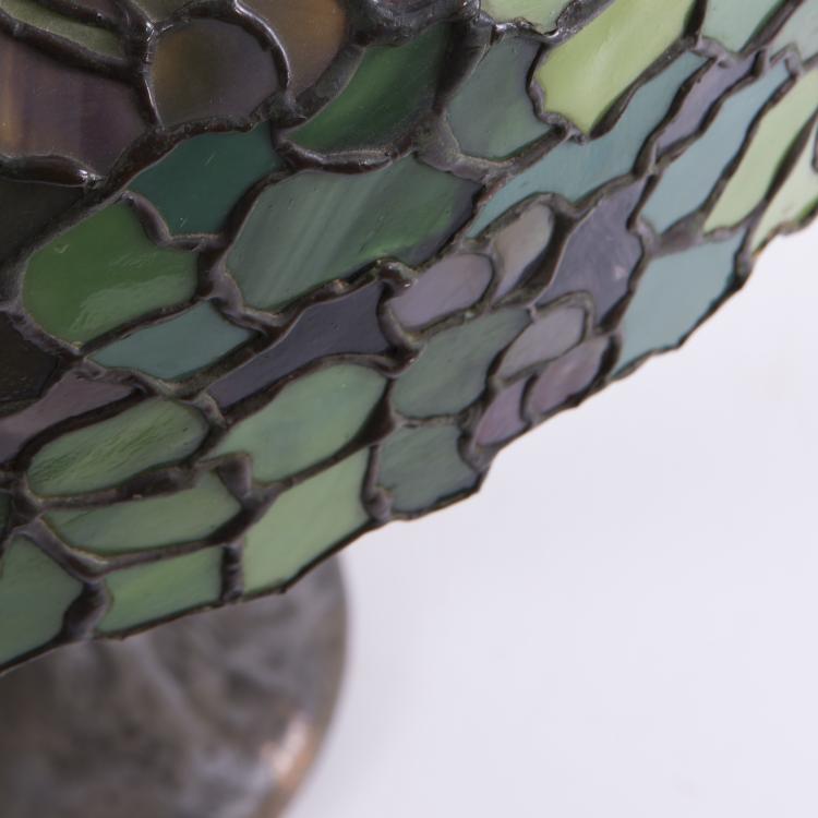 Bild 3 zu Objekt, Tischleuchte 'Grapes', um 1900, Handel & Co., Meriden, Connecticut, 132B 543