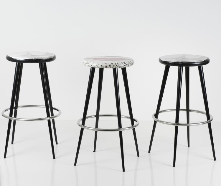 Bild 1 zu Objekt, Drei Barhocker 'Bocca' und 'Tergonomico', 2006, Barnaba Fornasetti, Fornasetti, Mailand, 133B 606