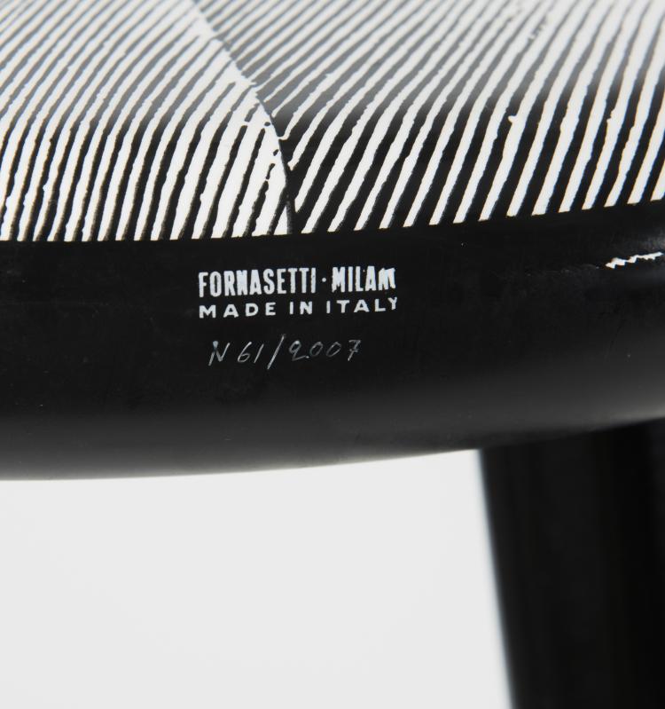 Bild 3 zu Objekt, Drei Barhocker 'Bocca' und 'Tergonomico', 2006, Barnaba Fornasetti, Fornasetti, Mailand, 133B 606