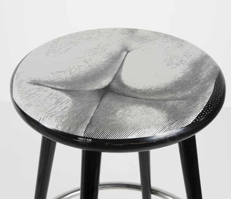 Bild 6 zu Objekt, Drei Barhocker 'Bocca' und 'Tergonomico', 2006, Barnaba Fornasetti, Fornasetti, Mailand, 133B 606