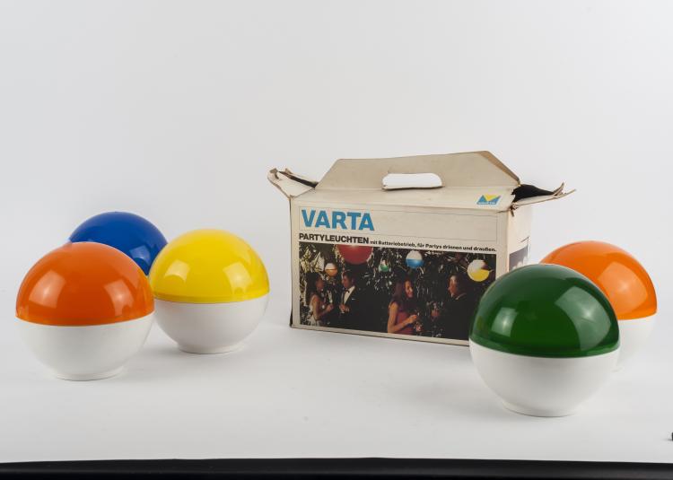 Bild 1 zu Objekt, F&uuml;nf Partyleuchten, 1972, Hans Gugelot, Varta, Ellwangen, 133A 146