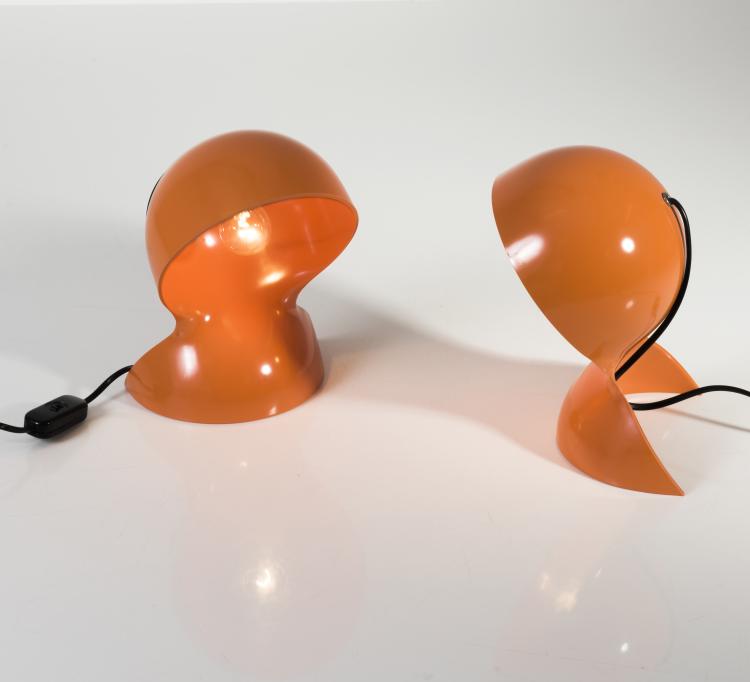Bild 1 zu Objekt, Two 'Dal&ugrave;' table lights, 1969, Vico Magistretti, Artemide, Mailand, 133B 496