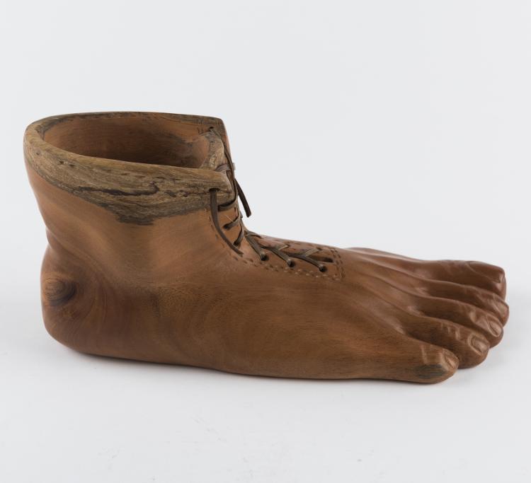 Bild 4 zu Objekt, 'Hommage &agrave; Magritte', 20. Jahrhundert, Ren&eacute; Magritte, MaM (Mus&eacute;e d&acute;Art Moderne), 132A 106