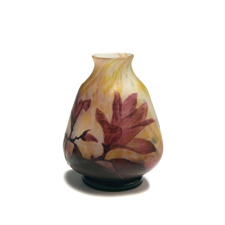 Hauptbild zu Objekt, 'Magnolias' vase, 1913-14, Daum Fr&egrave;res, Nancy, 132B 275