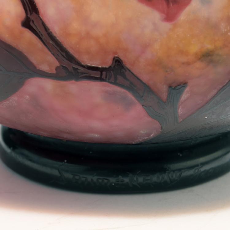 Bild 2 zu Objekt, 'Magnolias' vase, 1913-14, Daum Fr&egrave;res, Nancy, 132B 275