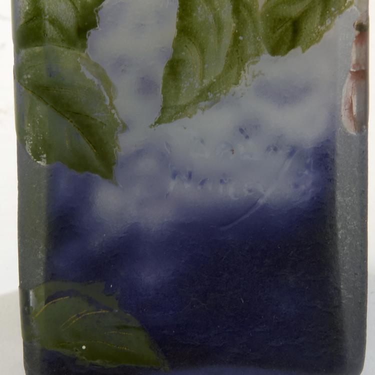 Bild 2 zu Objekt, 'Fuchsias' vase, 1905-10, Daum Fr&egrave;res, Nancy, 132B 222