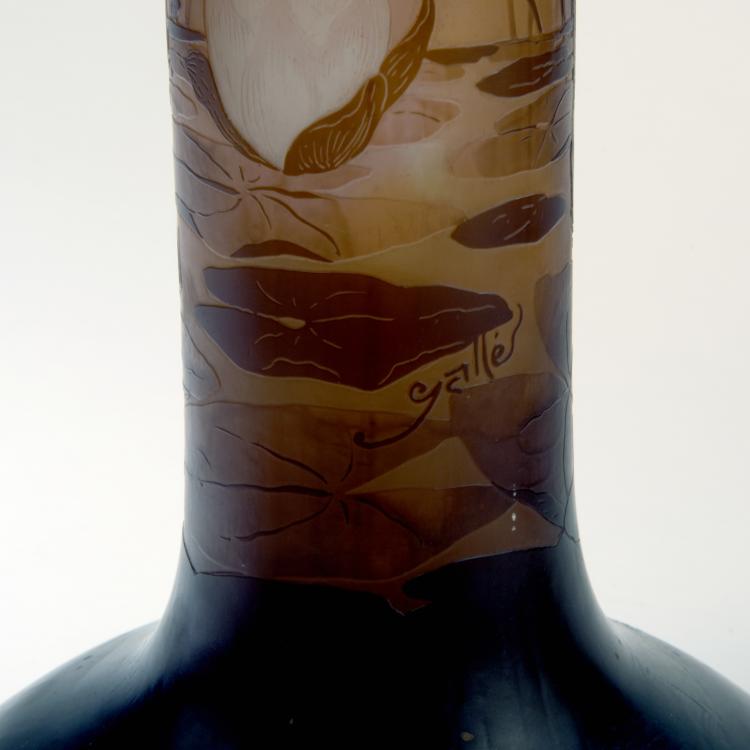 Bild 2 zu Objekt, Stangenvase 'Iris', 1906-14, Gall&eacute;, Emile, Nancy, 132B 367