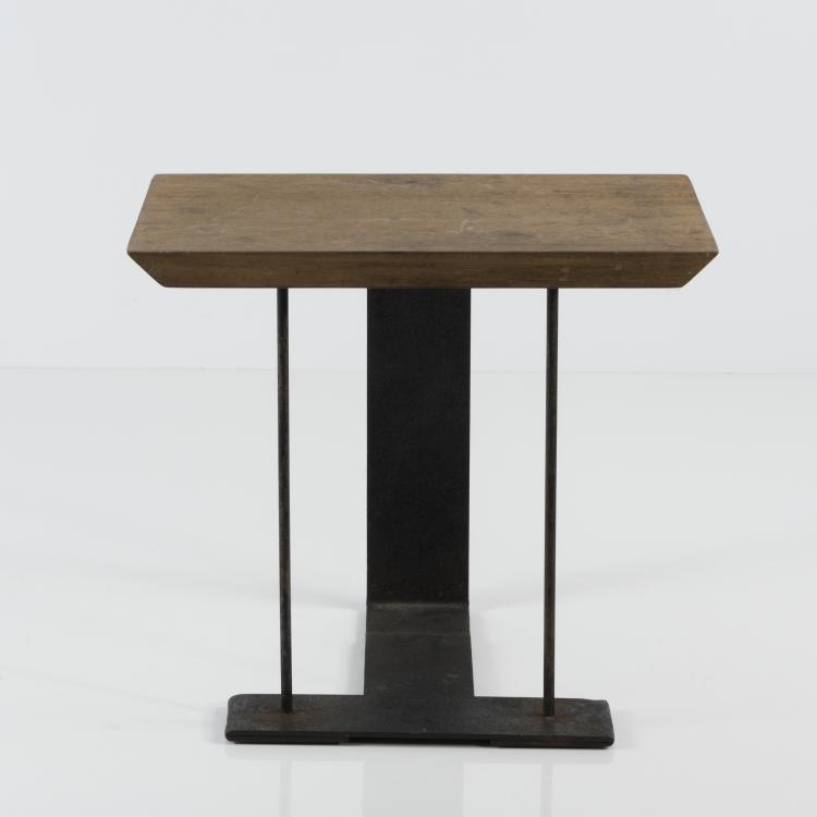 Bild 2 zu Objekt, 'STL009' stool, 1927, Pierre Chareau, Frankreich, 133B 196