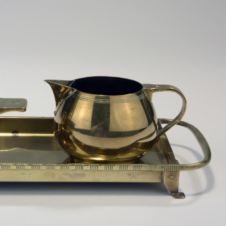 Bild 2 zu Objekt, Kleines Mokkaservice mit Tablett, um 1903, Eisenl&ouml;ffel, Jan, 132B 856