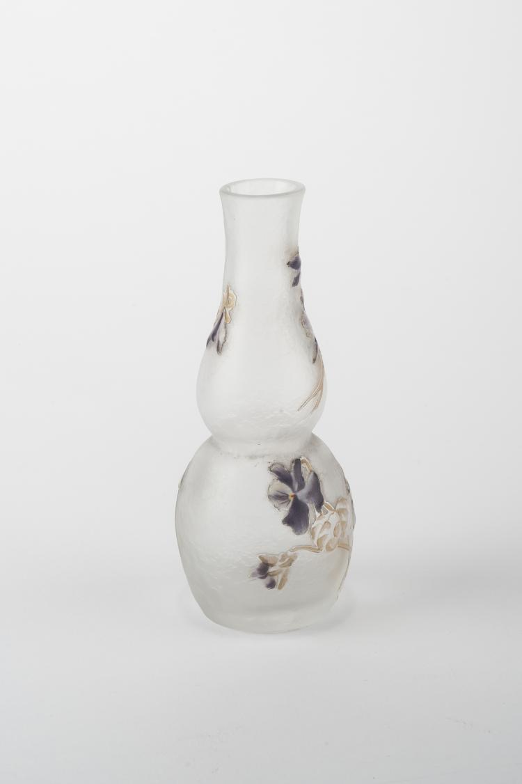 Bild 1 zu Objekt, 'Violettes' vase, 1885-95, Daum Fr&egrave;res, Nancy, 132B 210