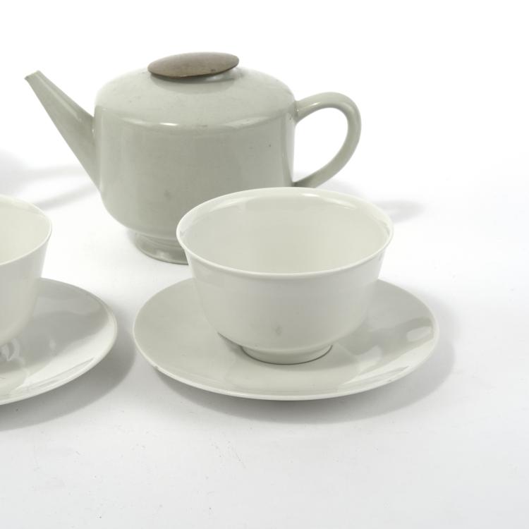 Bild 1 zu Objekt, 'Halle' teaset with tea extract pot, 1929/30, Marguerite Friedlaender-Wildenhain, Burg Giebichenstein, 133A 26