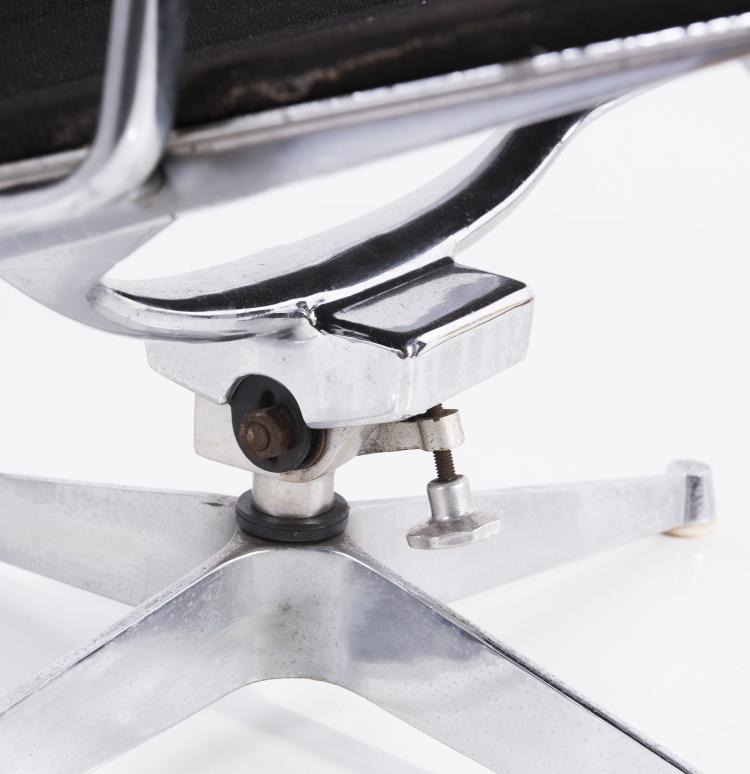 Bild 8 zu Objekt, Two highback 'Aluminium Group' chairs, 1958, ICF Cadsana, Mailand; Miller Herman, Zeeland, 134B 388