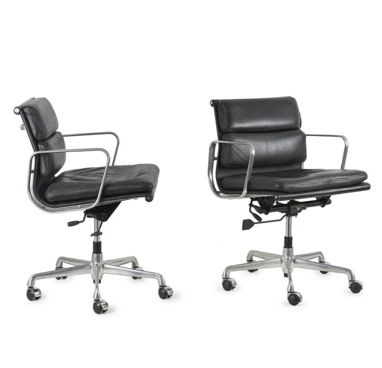 Hauptbild zu Objekt, Two 'Soft pad' armchairs, 1969, ICF Cadsana, Mailand; Miller, Herman, Zeeland, 133B 505