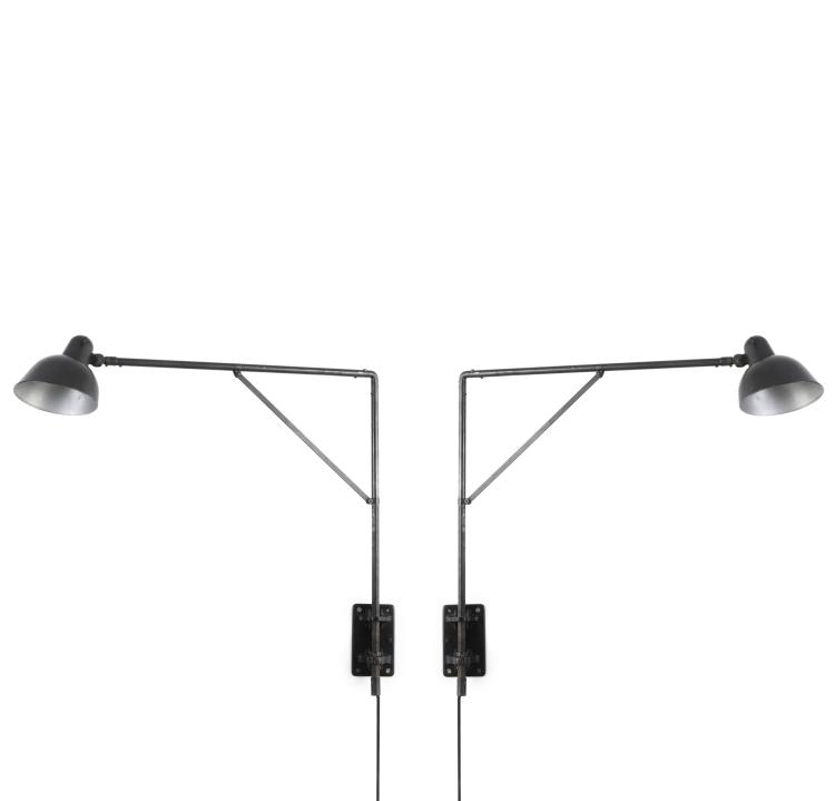 Hauptbild zu Objekt, Zwei gro&szlig;e Wandschwenkleuchten, 1930er Jahre, Deutschland, 133A 61