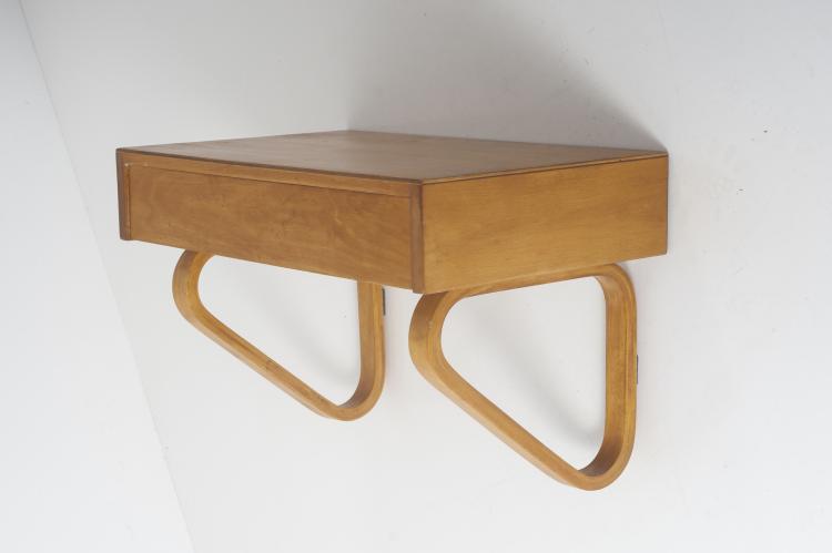 Bild 1 zu Objekt, Telephone table / Night stand, 1930s, Alvar Aalto, Artek, Helsinki, 133B 208