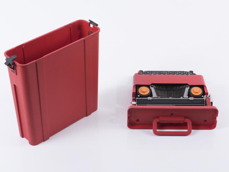 Bild 5 zu Objekt, Schreibmaschine 'Valentine S', 1969, Ettore Sottsass, Olivetti, Ivrea, 133B 494
