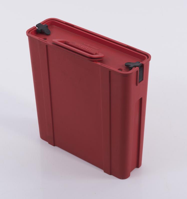 Bild 6 zu Objekt, Schreibmaschine 'Valentine S', 1969, Ettore Sottsass, Olivetti, Ivrea, 133B 494