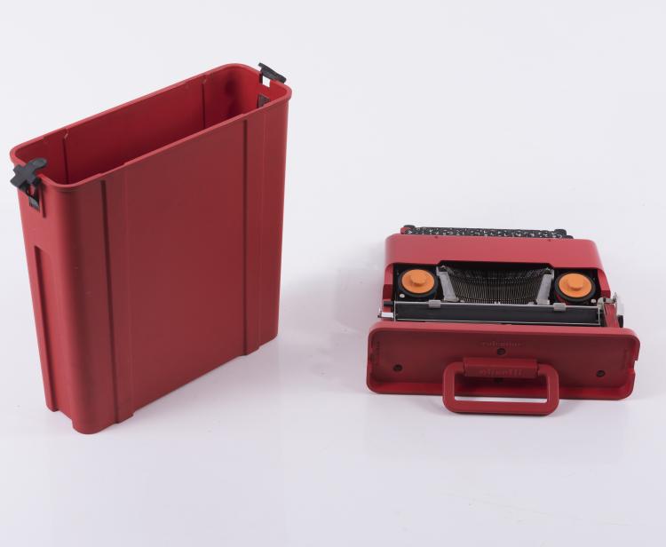 Bild 8 zu Objekt, Schreibmaschine 'Valentine S', 1969, Ettore Sottsass, Olivetti, Ivrea, 133B 494