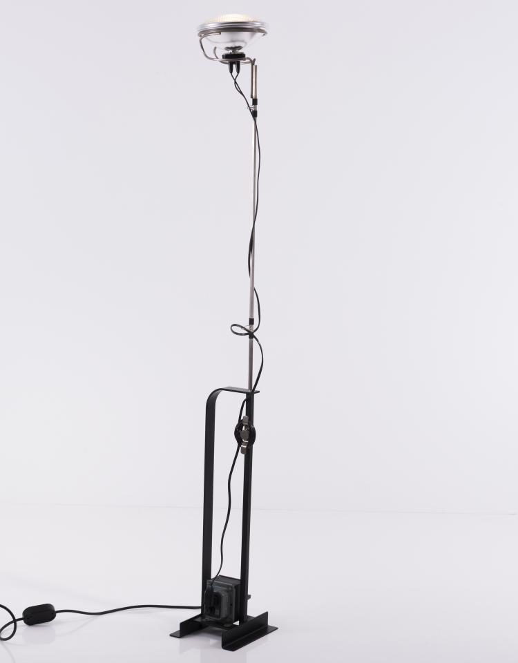 Bild 4 zu Objekt, Stehleuchte 'Toio', 1962, Achille Castiglioni, Flos, Brescia, 133B 467