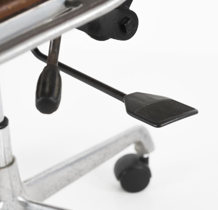 Bild 5 zu Objekt, 'Soft pad' desk chair, 1969, ICF Cadsana, Mailand; Miller, Herman, Zeeland, 133B 507