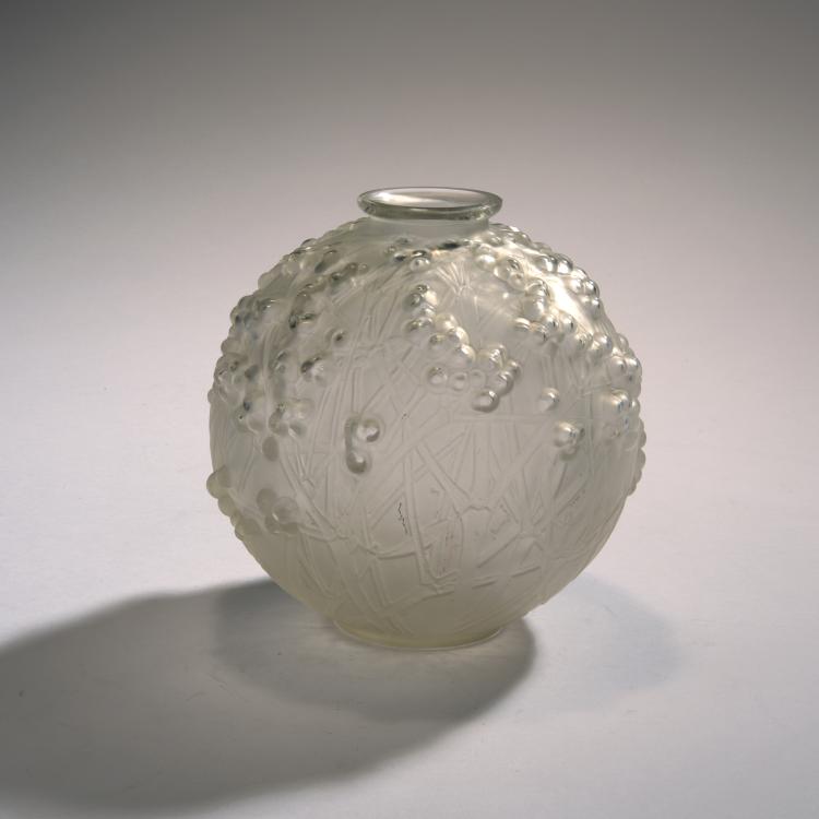 Bild 1 zu Objekt, Vase 'Druide' - 'Gui de ch&ecirc;ne', 1924 , Lalique, Ren&eacute;, Wingen-sur-Moder, 132B 397