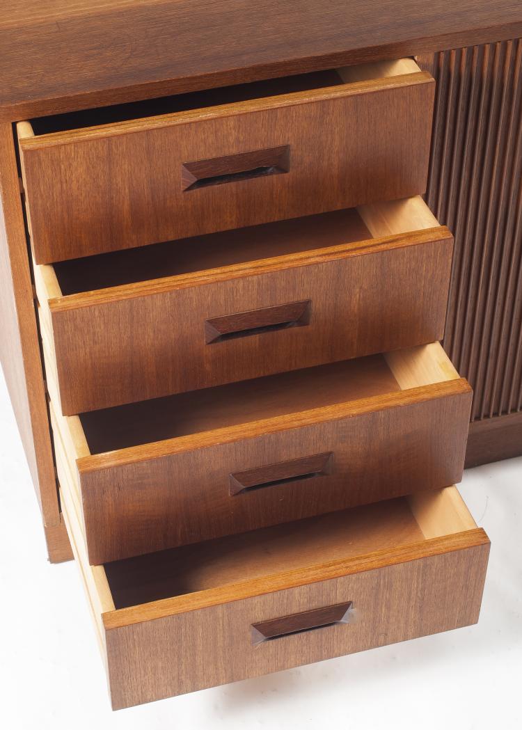 Bild 2 zu Objekt, Zwei Sideboards, 1960er Jahre, Deutsche Werkst&auml;tten, K&ouml;ln, 133A 120