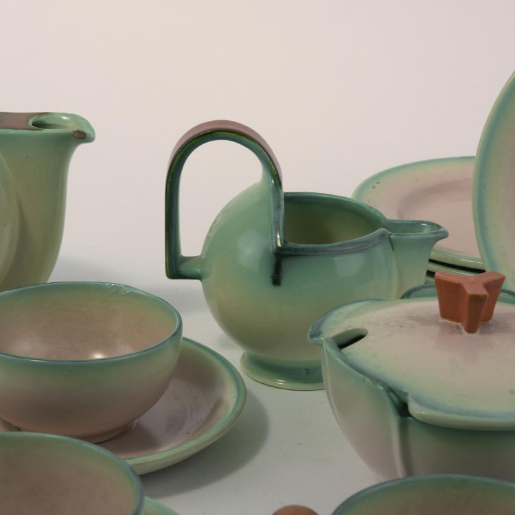 Bild 4 zu Objekt, Teeservice 'Fiuma', um 1928, Schramberger Majolikafabrik, 133A 25