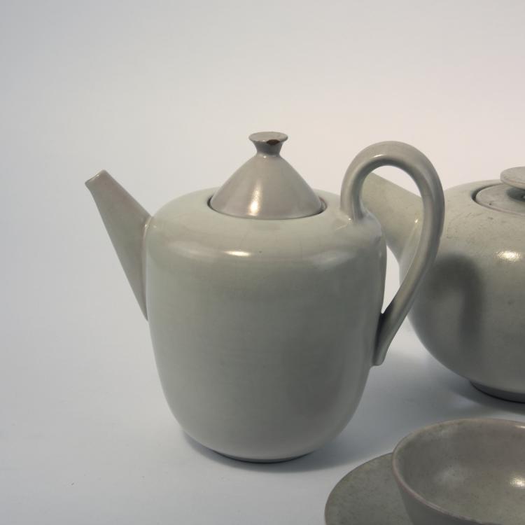 Bild 6 zu Objekt, Teeservice, 1920-25 , Otto Lindig, Karlsruhe, Majolikamanufaktur, 133A 18