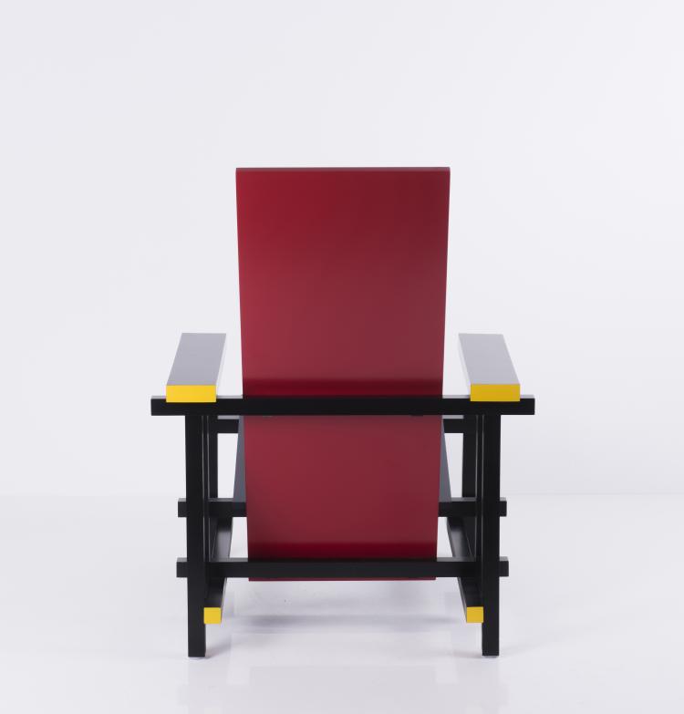 Bild 1 zu Objekt, 'Red-Blue' armchair, 1918, Gerrit Rietveld, Cassina, Mailand (zugeschrieben), 133B 185