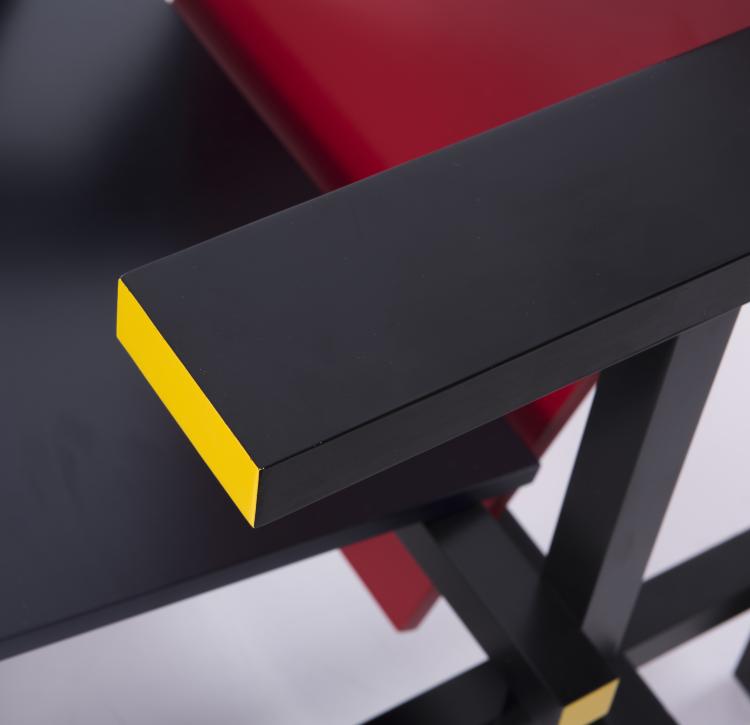 Bild 10 zu Objekt, 'Red-Blue' armchair, 1918, Gerrit Rietveld, Cassina, Mailand (zugeschrieben), 133B 185