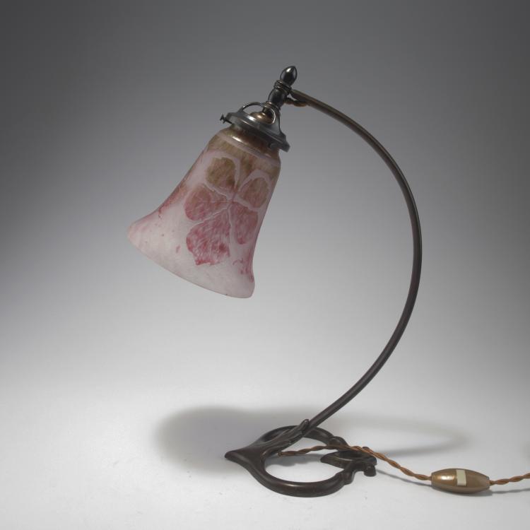 Bild 2 zu Objekt, 'Roses sauvages' table light, 1918-21, Schneider, Epinay-sur-Seine, 135 220