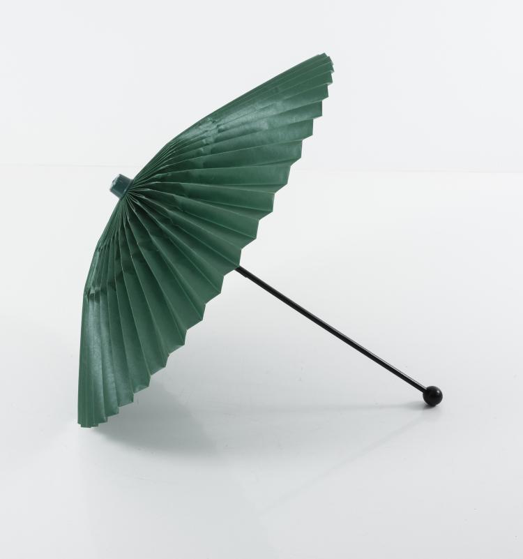 Bild 1 zu Objekt, Papierschirm 'Rainbelle', 1948, Ferdinand Kramer, Folding Products Manufacture Co., Long Island/NY, 133A 126