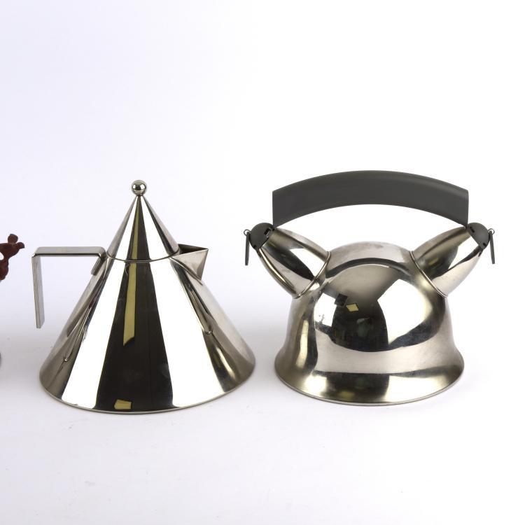 Bild 2 zu Objekt, Four water kettles, 1980s, Richard Sapper, Alessi s.p.A., Crusinallo, 133B 256