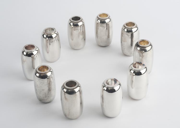Bild 1 zu Objekt, Ten 'Buffalo' candlesticks in five boxes, 1960s , Gunnar Cyr&eacute;n, Dansk Designs, Japan, 133B 243
