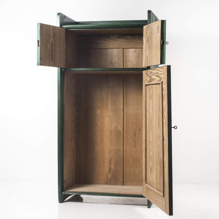 Bild 2 zu Objekt, Wardrobe for the sanatorium at Wyk/F&ouml;hr, c1899, August Endell, Dresdner Werkst&auml;tten f&uuml;r Handwerkskunst, Hellerau, 136A 1