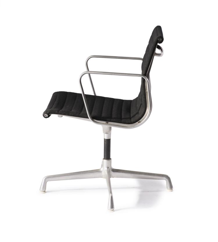 Hauptbild zu Objekt, Armlehnstuhl 'Aluminium Group', 1958, Vitra, Weil am Rhein, 134D 903