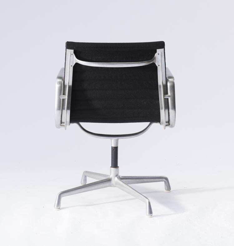 Bild 3 zu Objekt, Armlehnstuhl 'Aluminium Group', 1958, Vitra, Weil am Rhein, 134D 903