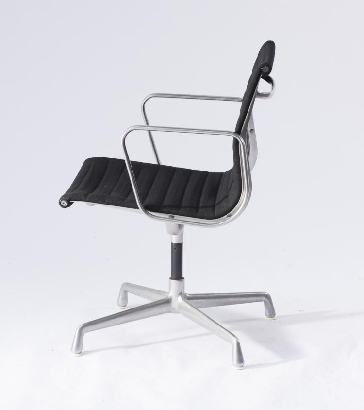 Bild 4 zu Objekt, Armlehnstuhl 'Aluminium Group', 1958, Vitra, Weil am Rhein, 134D 903